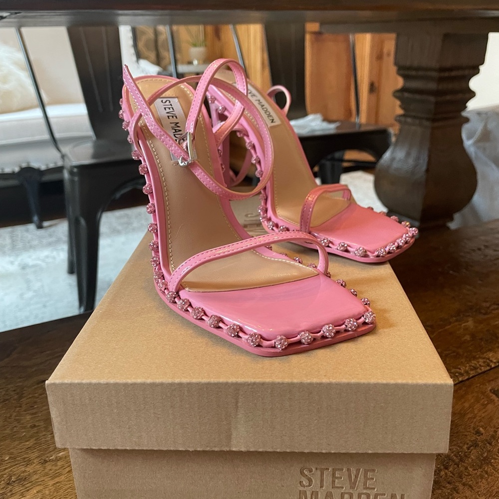 NEW Steve Madden Zelle Pink heels size 6
